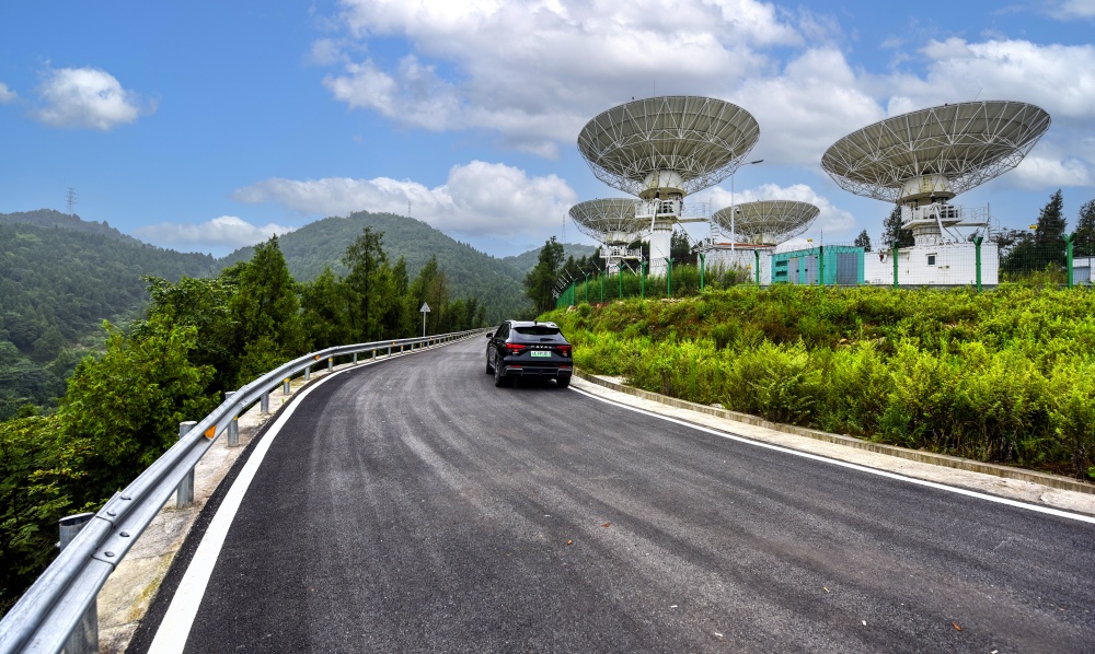 4027.5公里！重慶提前超額完成安防工程，筑牢群眾出行“安全網(wǎng)”